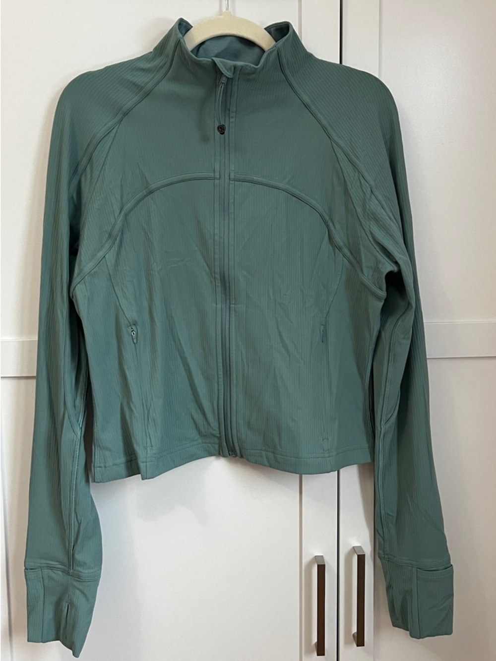 Lululemon rubbed Nulu define cropped